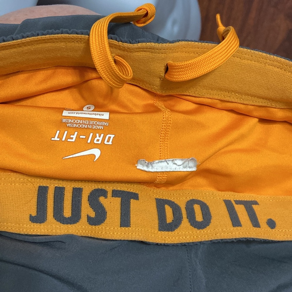 EUC Nike Athletic Shorts - Picture 4 of 5